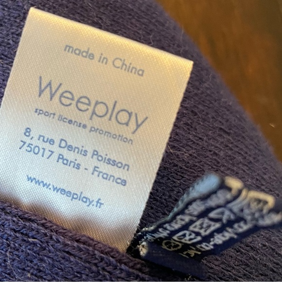 Paris St Germain Knit Hat Pom One Size Purchased in Paris - Picture 3 of 4